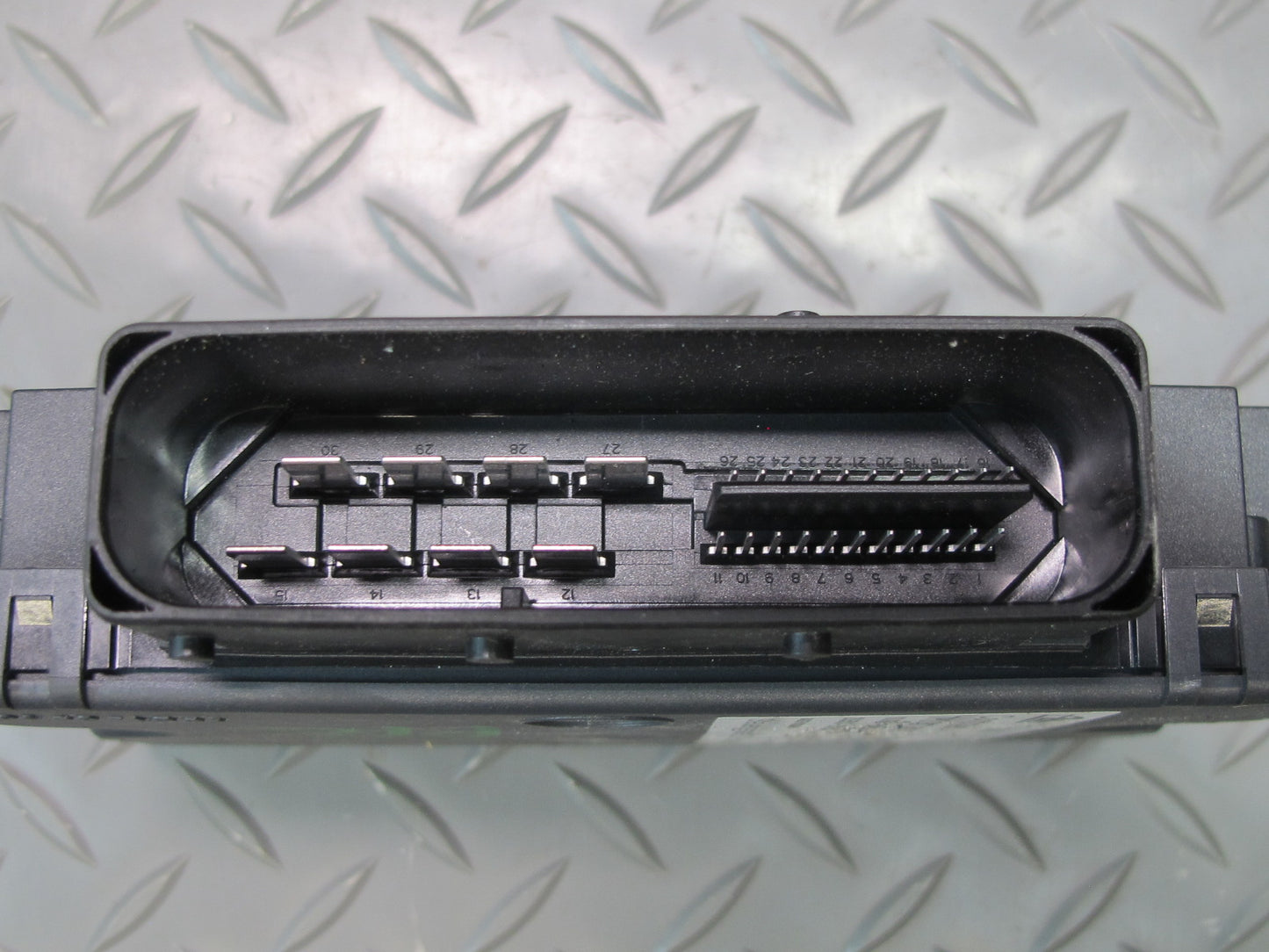 2011-2014 Porsche Cayenne 958 Electric Parking Brake Computer Control Module