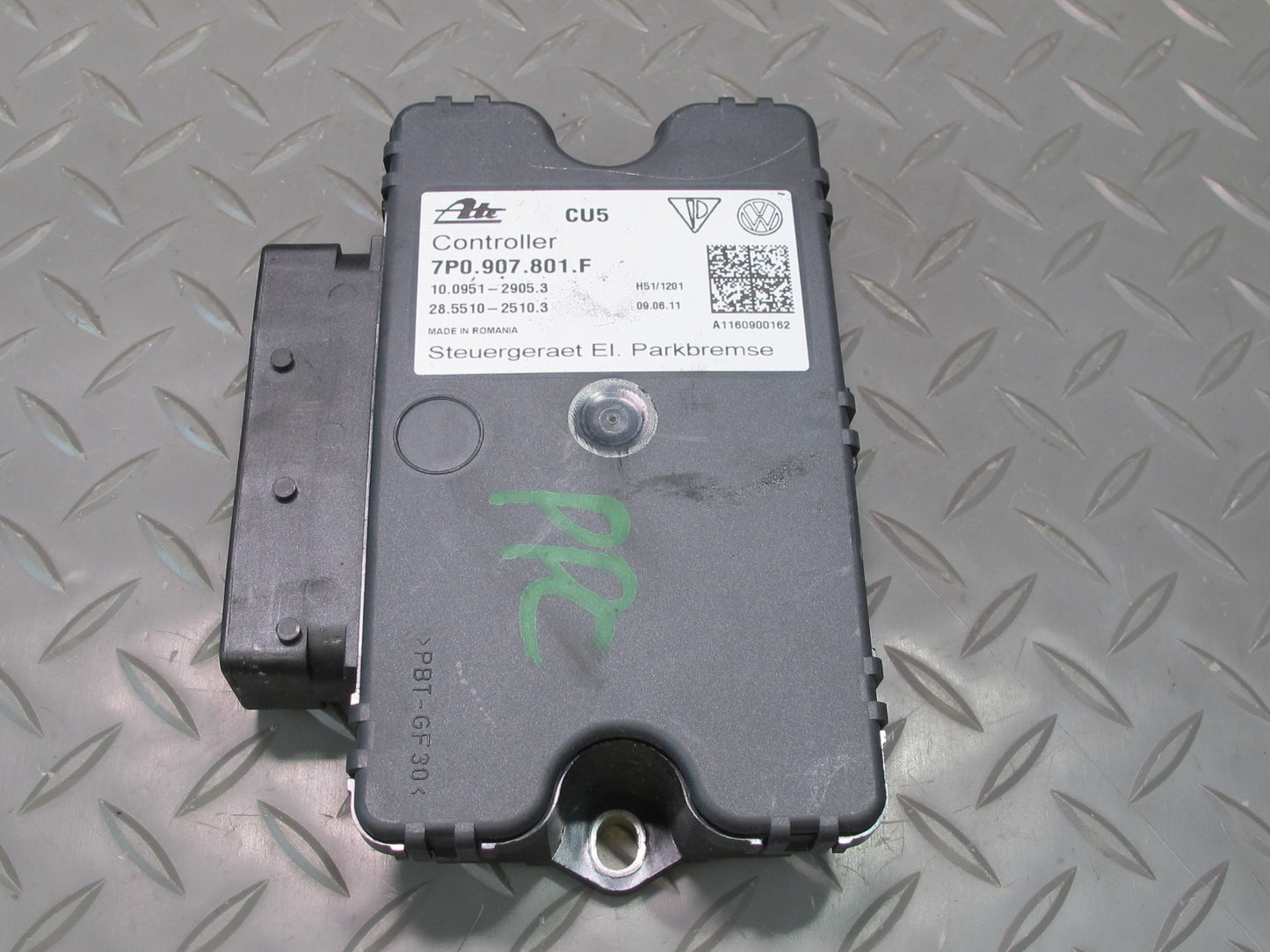 2011-2014 Porsche Cayenne 958 Electric Parking Brake Computer Control Module