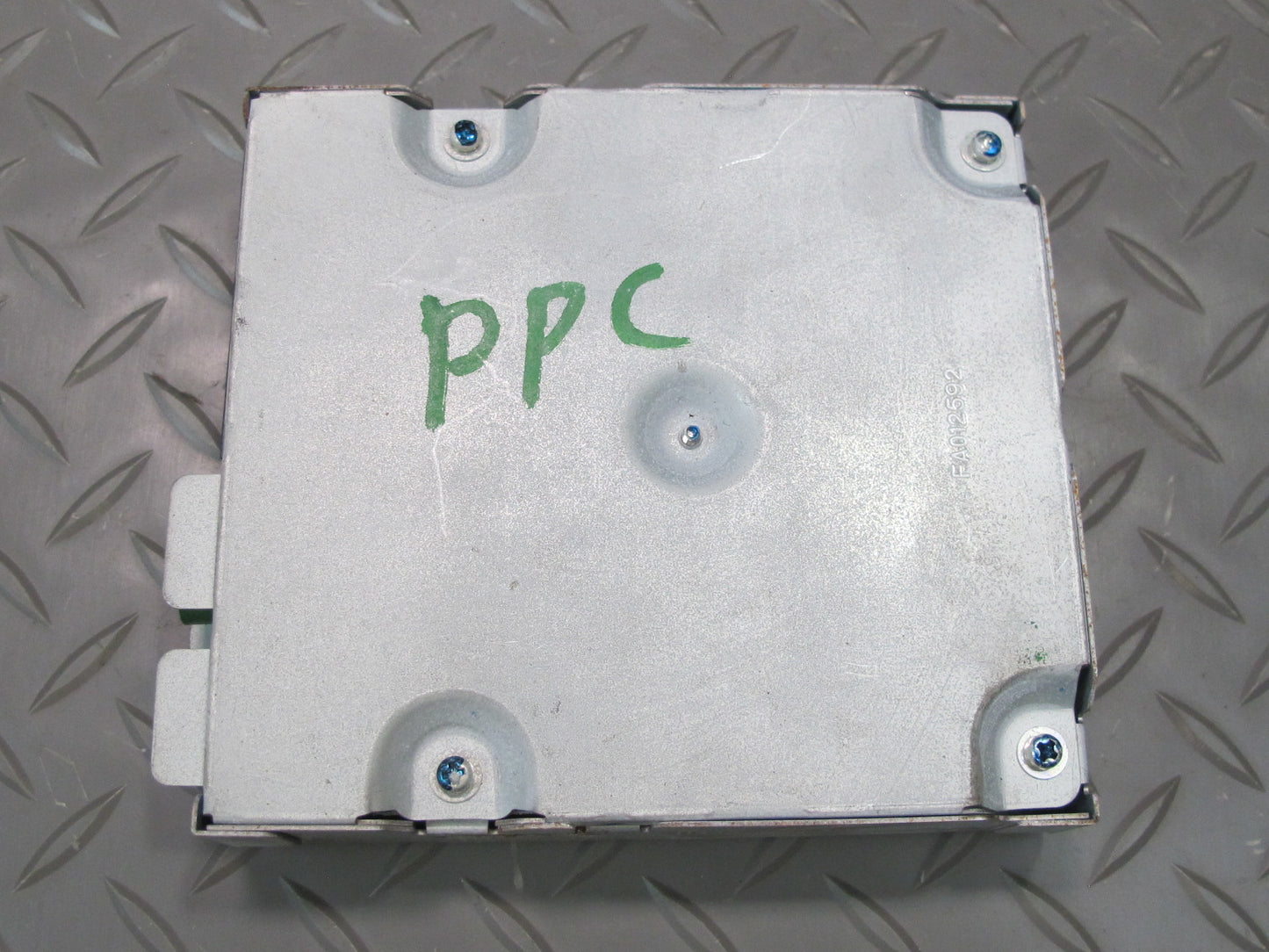 2011-2014 Porsche Cayenne 958 Rear View Backup Camera Control Module Unit