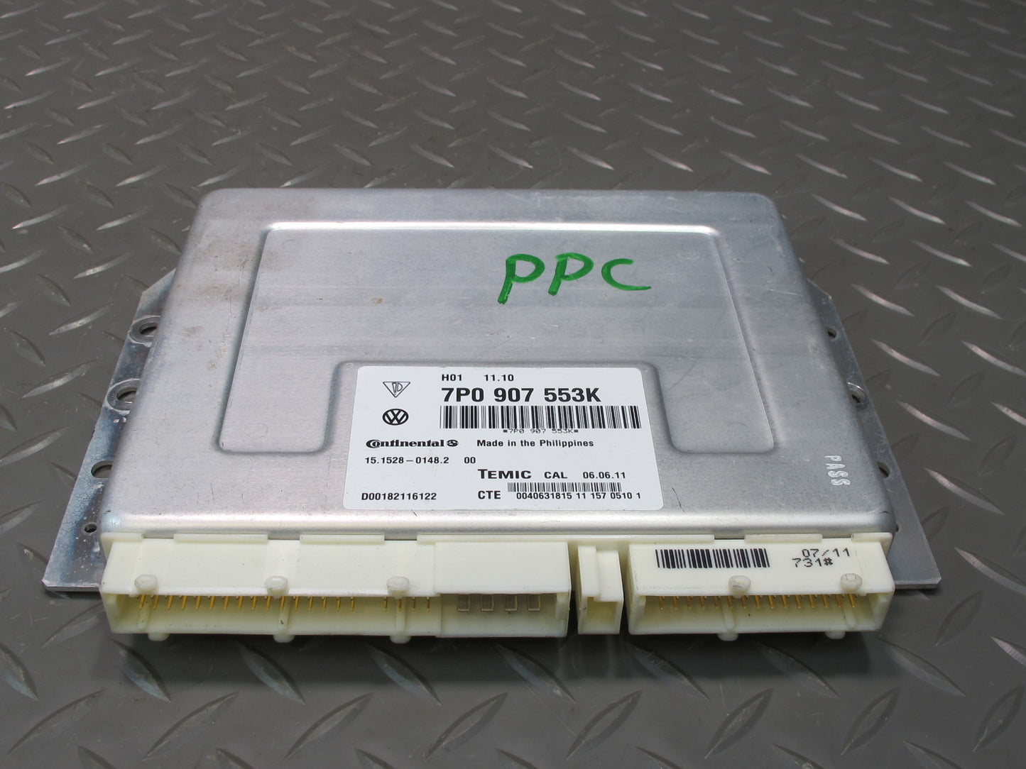 2011-2014 Porsche Cayenne 958 Air Suspension Control Module Unit 7P0907553K