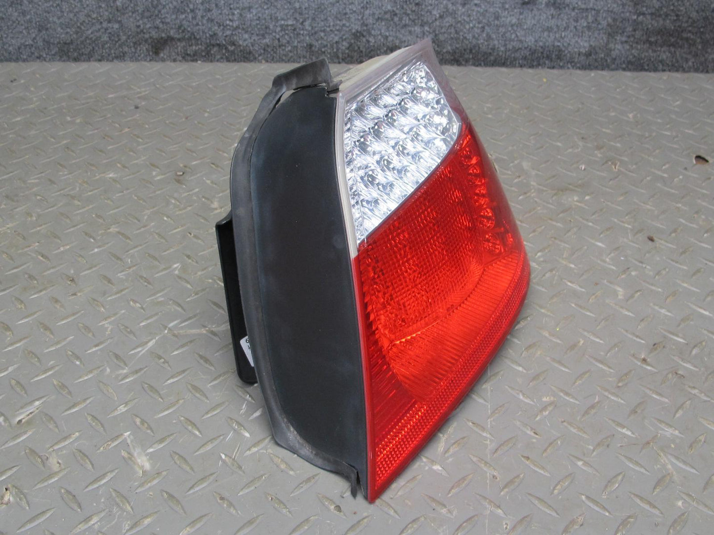 2004-2006 BMW E46 Convertible Rear Inner & Outer LED Tail Light Lamp Set of 4
