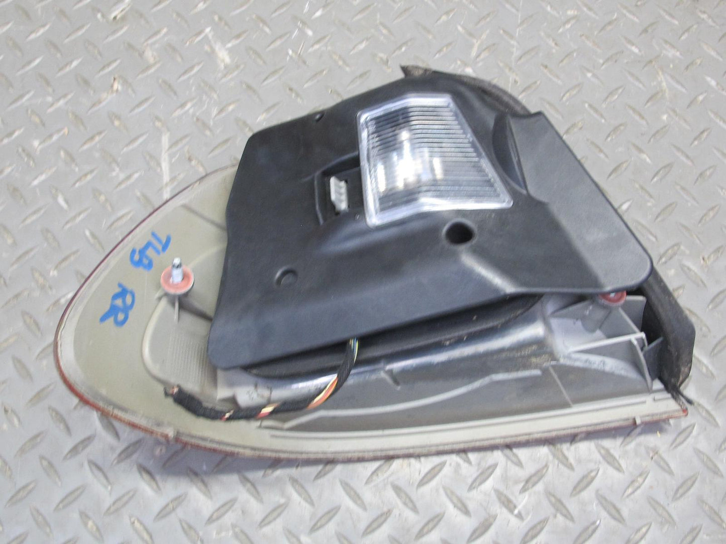 2004-2006 BMW E46 Convertible Rear Inner & Outer LED Tail Light Lamp Set of 4