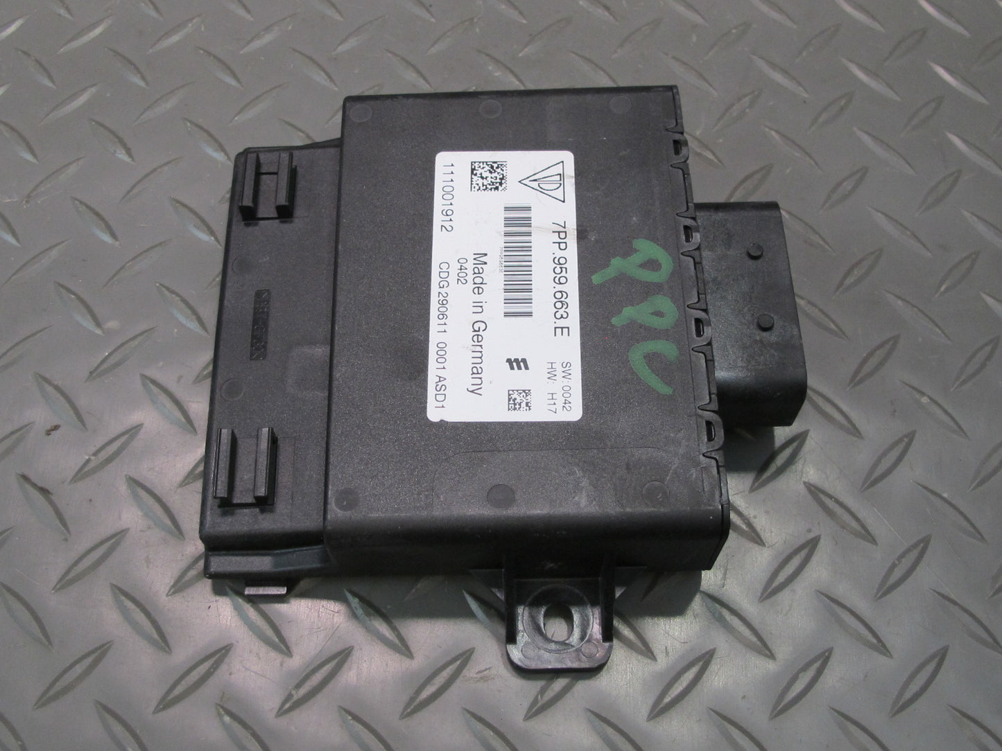 2011-2018 Porsche Cayenne 958 Voltage Power Inverter Converter Module Unit