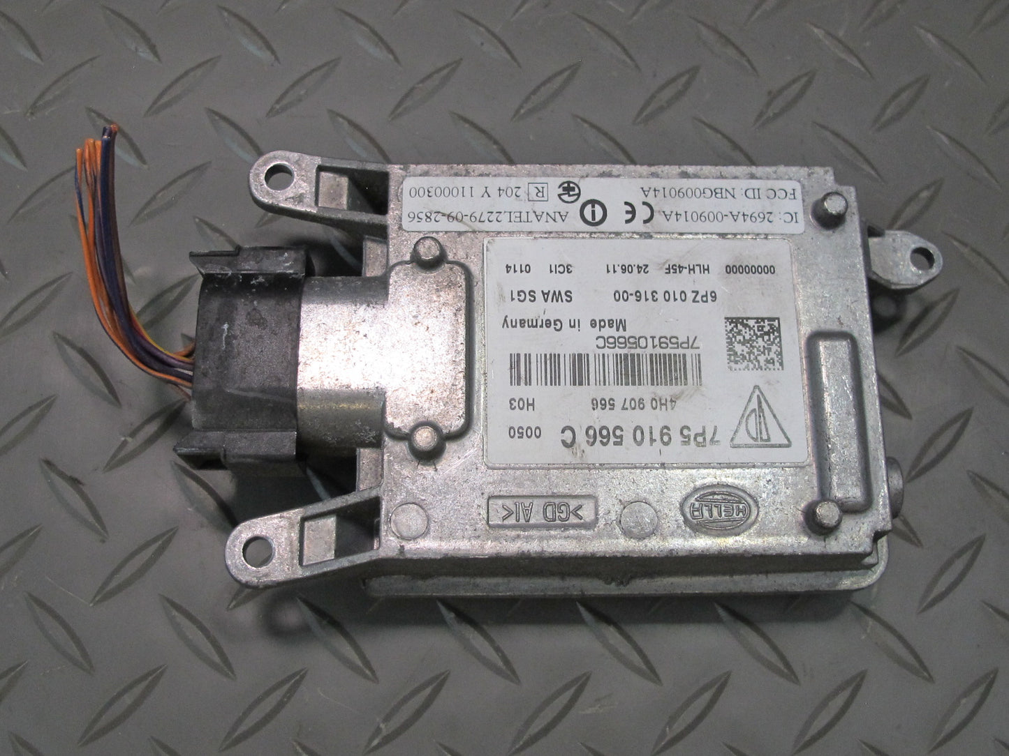 2011-2014 Porsche Cayenne 958 Rear Left Side Blind Spot Sensor Control Module