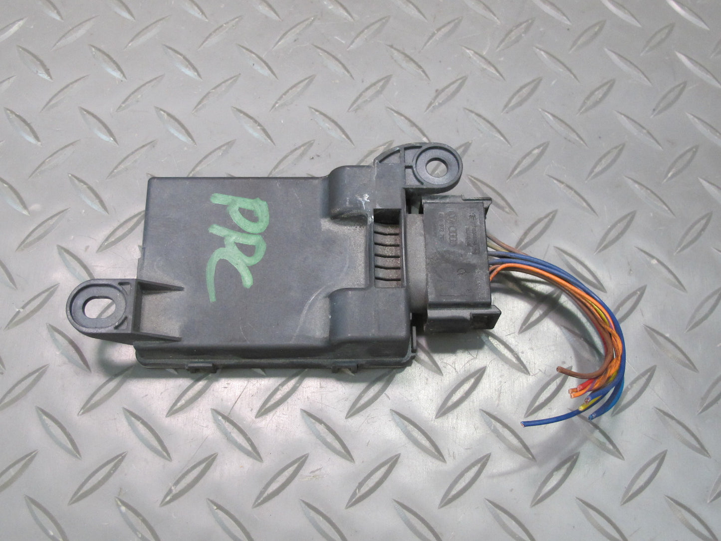 2011-2014 Porsche Cayenne 958 TPMS Tire Pressure Monitor Control Module