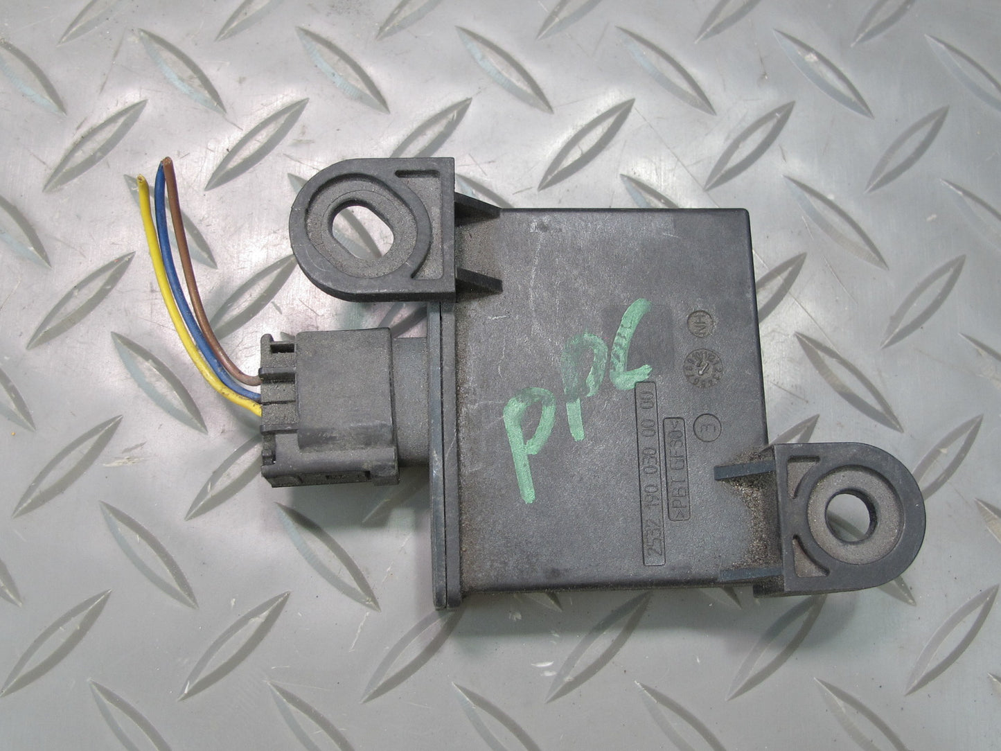 2011-2014 Porsche Cayenne 958 TPMS Tire Pressure Sensor Module Unit Set