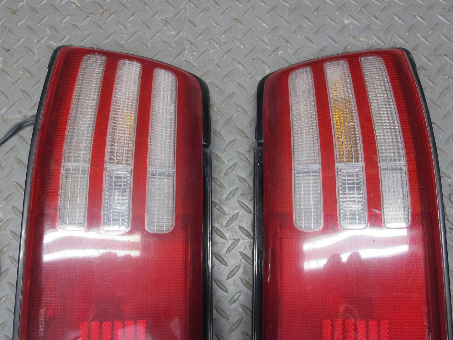 89-92 Toyota Supra MA70L MK3 Set of 3 Rear Left Center Right Tail Light Lamp OEM