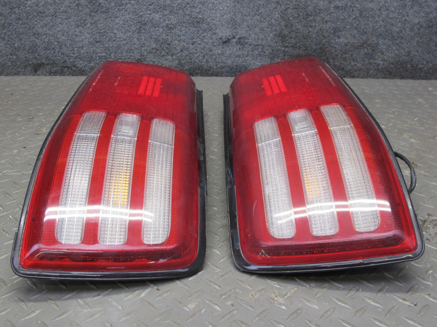 89-92 Toyota Supra MA70L MK3 Set of 3 Rear Left Center Right Tail Light Lamp OEM