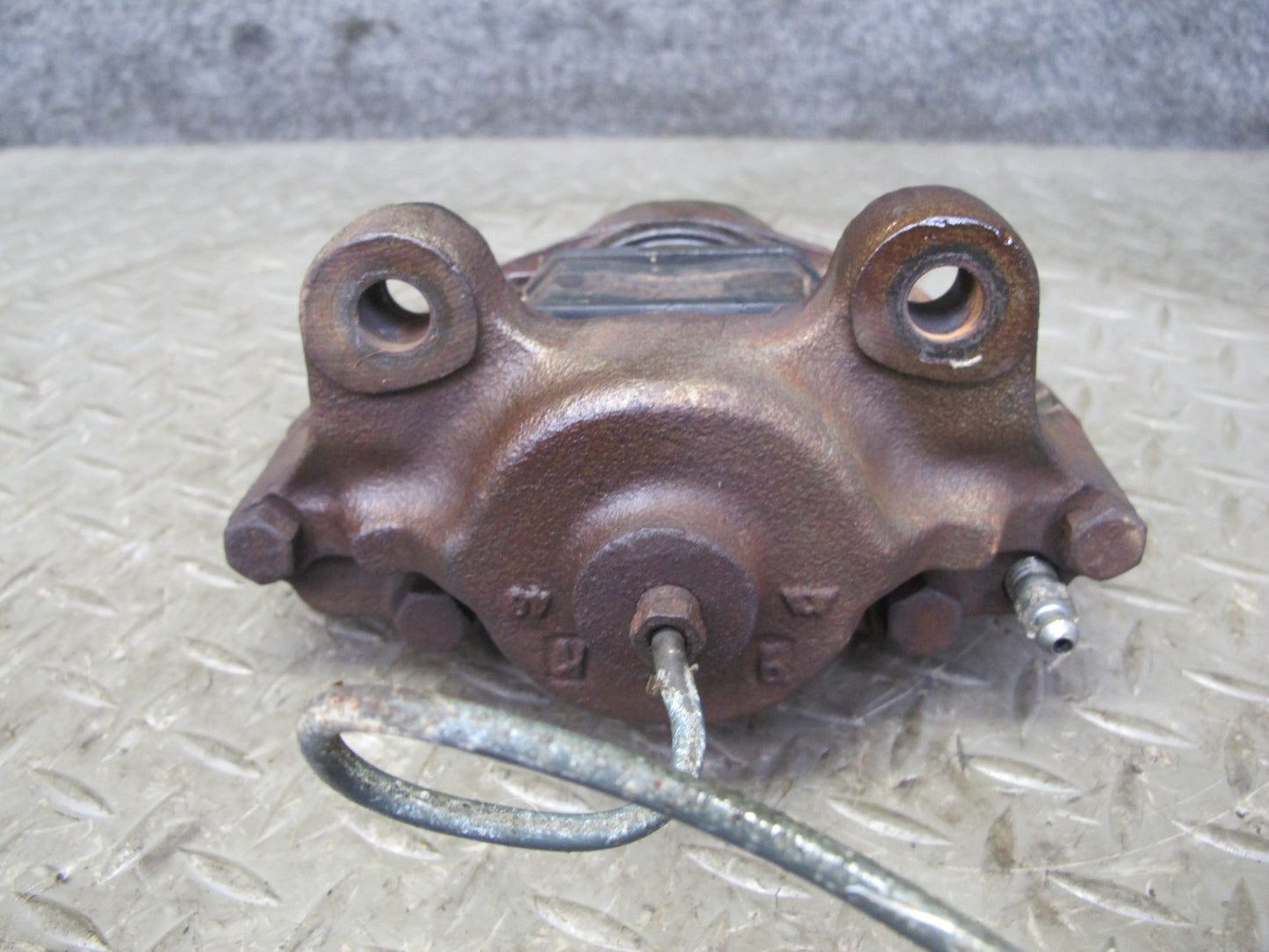 75-78 Datsun S30 280Z Set of 2 Rear Left & Right Sumitomo Brake Caliper OEM