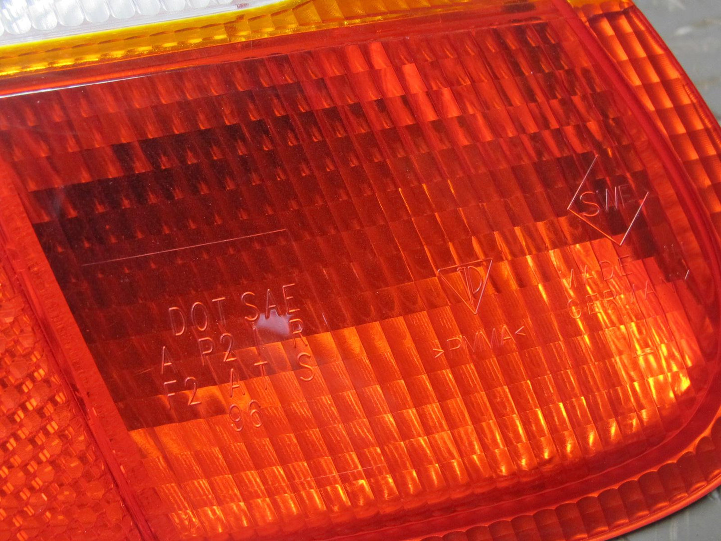 1997-2002 Porsche Boxster 986 Rear Left & Right Side Tail Light Lamp Set of 2