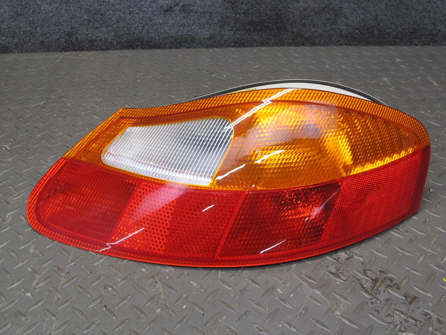 1997-2002 Porsche Boxster 986 Rear Left & Right Side Tail Light Lamp Set of 2