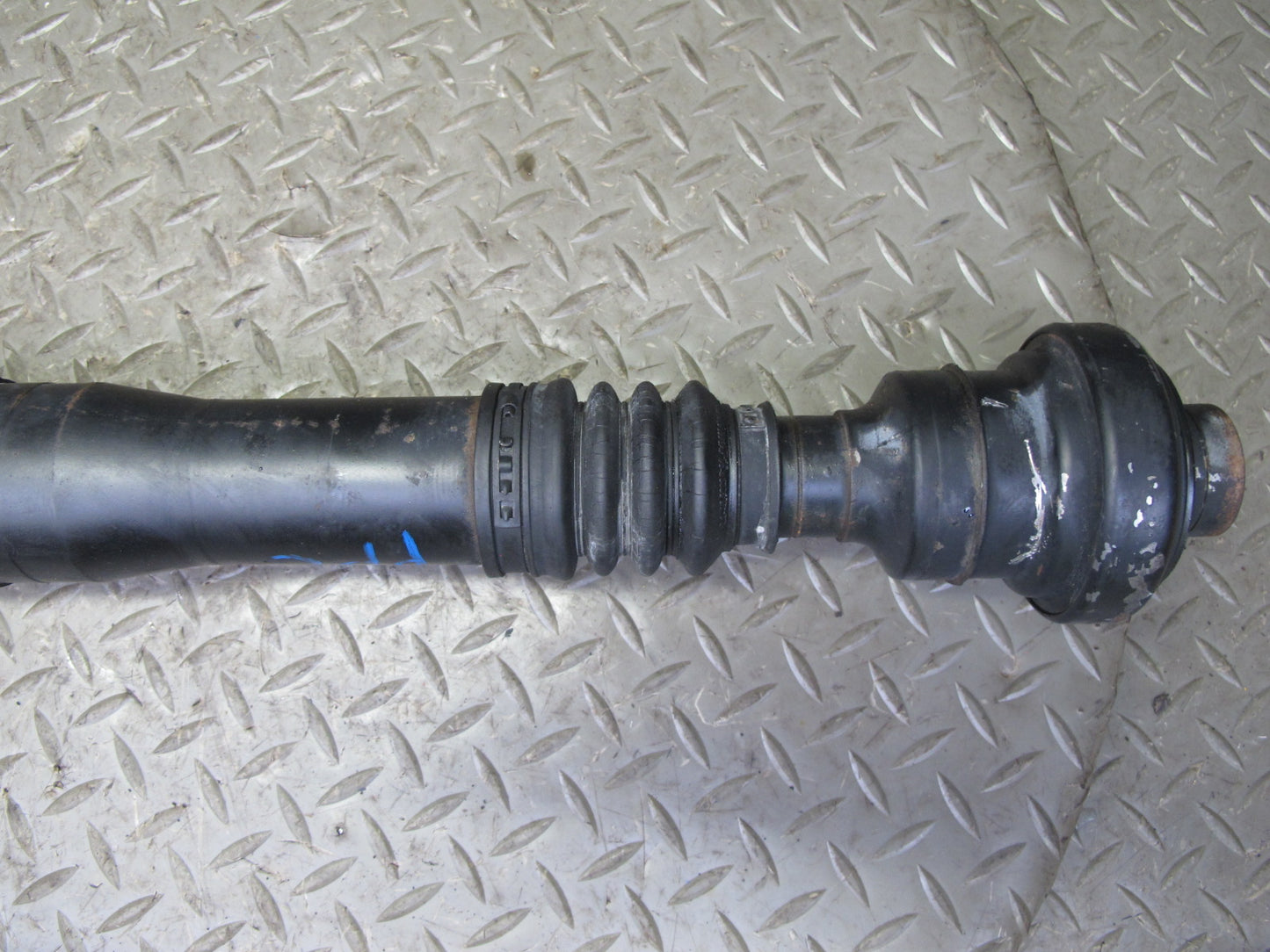 2011-2018 Porsche Cayenne 958 Turbo 4.8L Front Drive Shaft Propeller