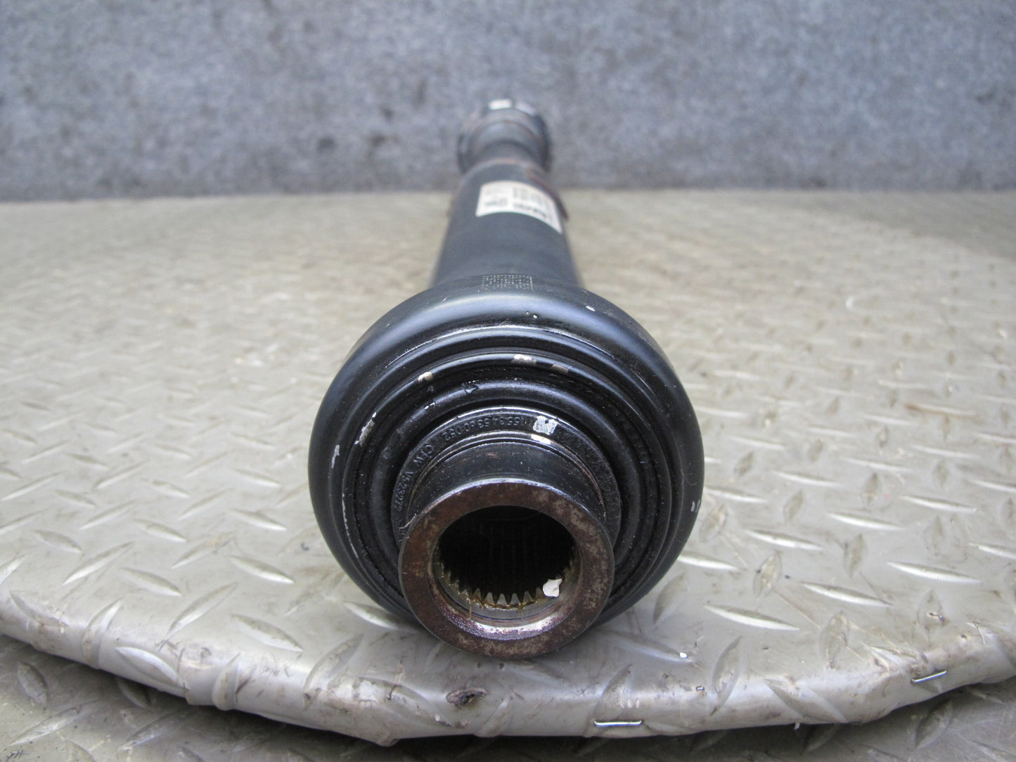 2011-2018 Porsche Cayenne S 958 4.8L Front Drive Shaft Propeller