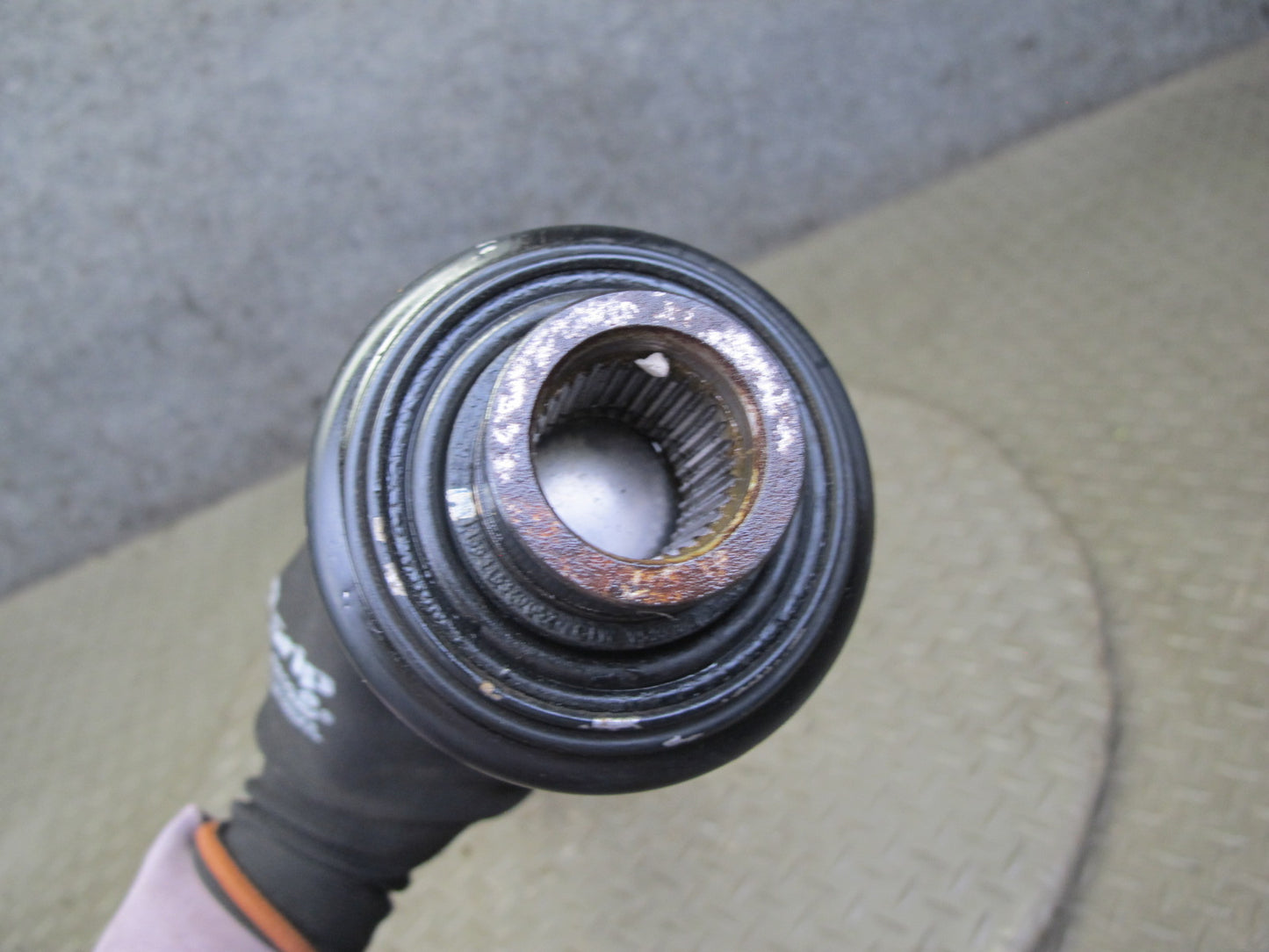 2011-2018 Porsche Cayenne S 958 4.8L Front Drive Shaft Propeller