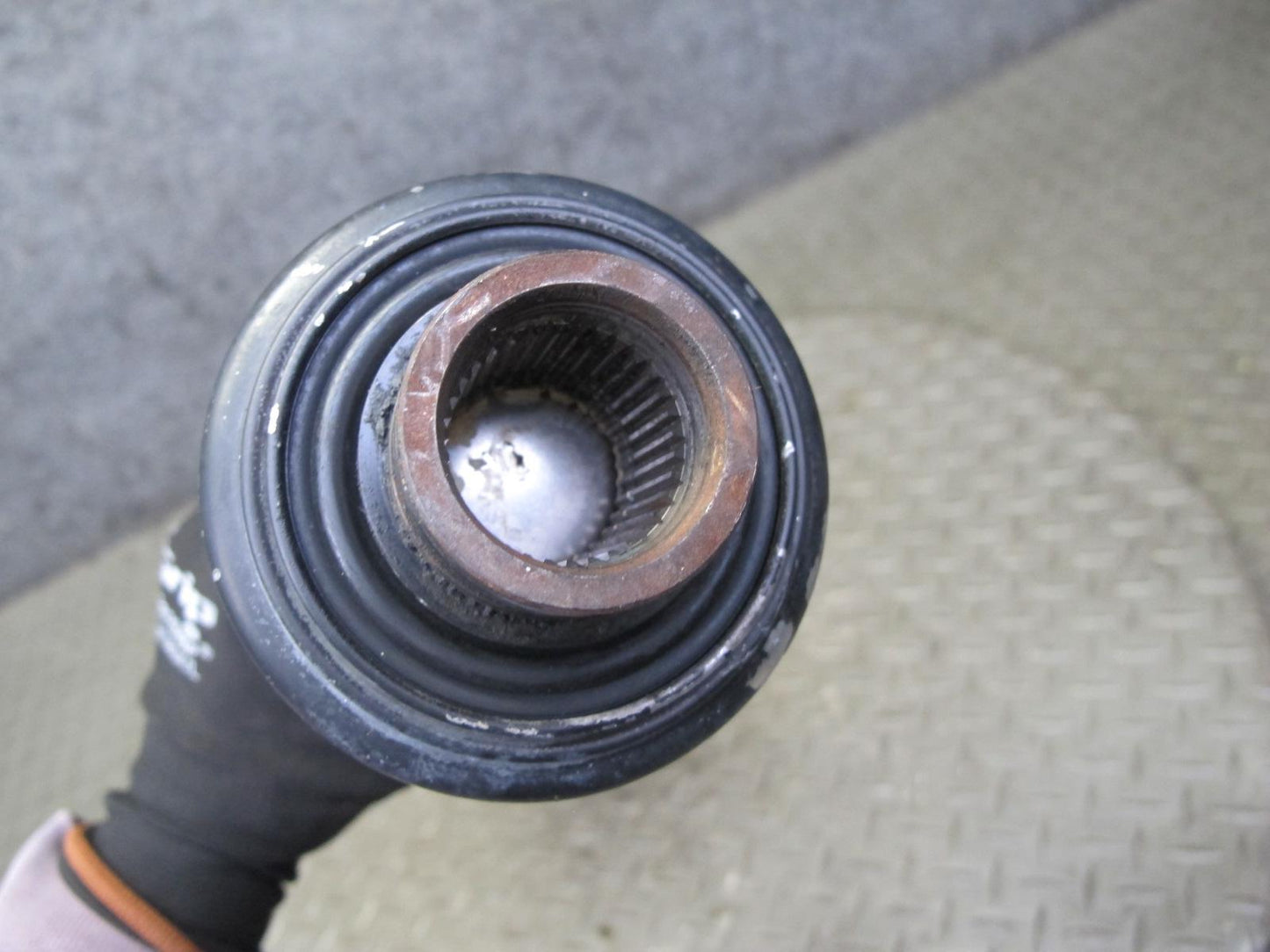 2011-2018 Porsche Cayenne S 958 4.8L Front Drive Shaft Propeller