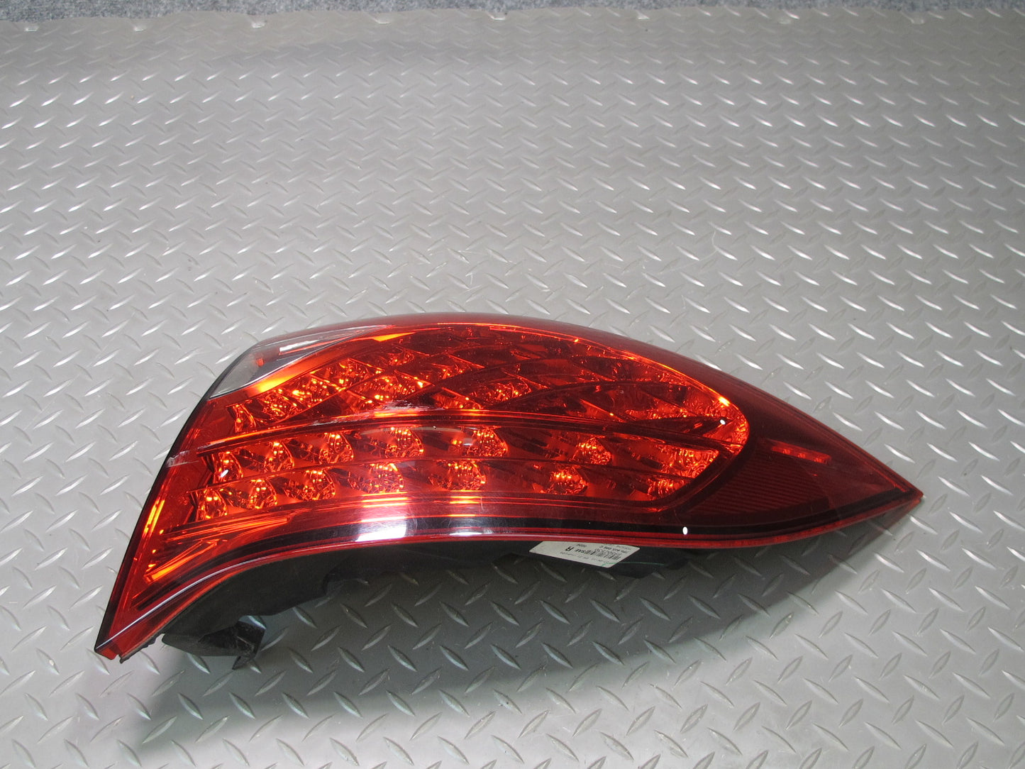 2011-2014 Porsche Cayenne 958 Rear Right Passenger Side Outer Tail Light Lamp