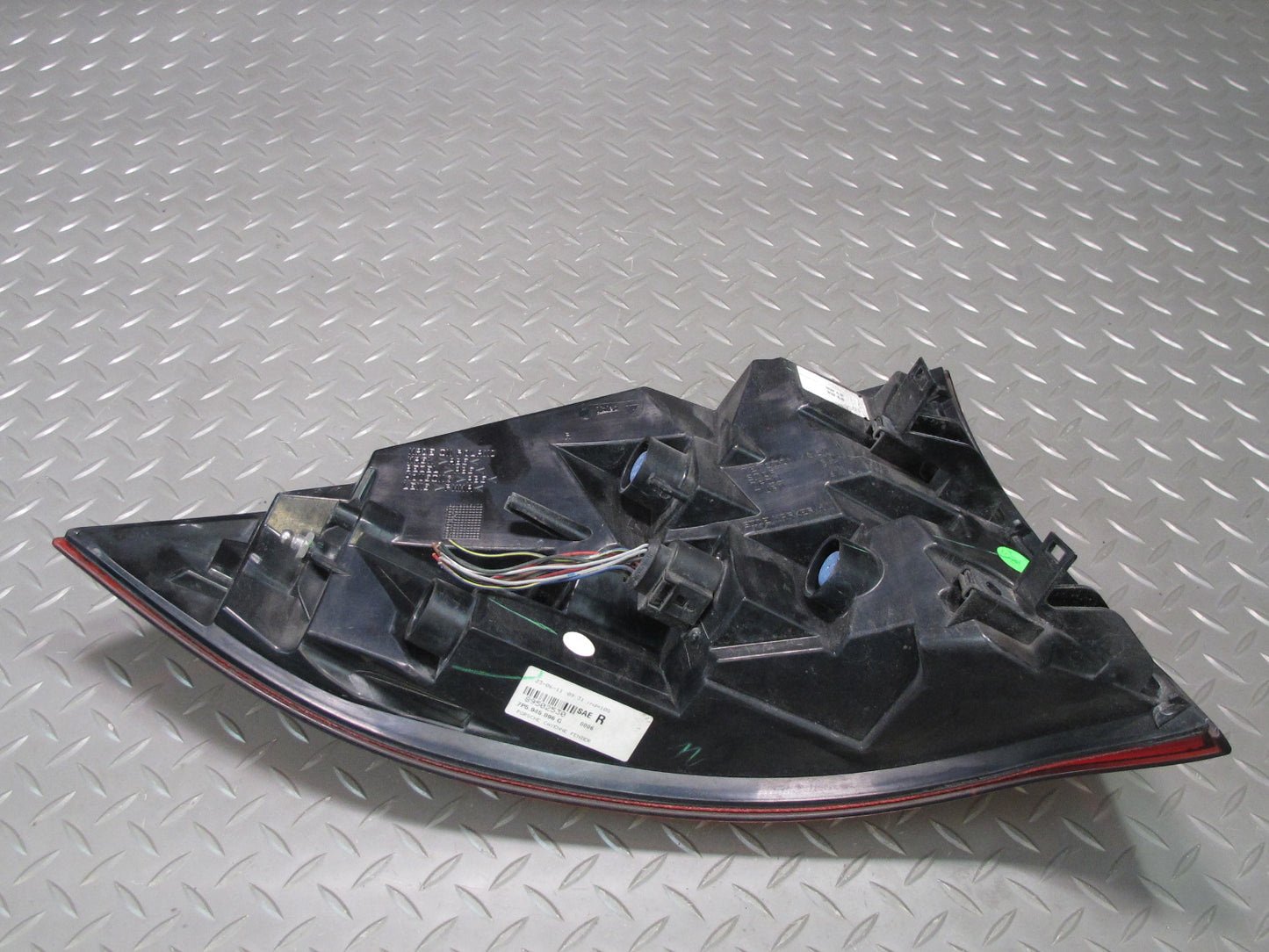 2011-2014 Porsche Cayenne 958 Rear Right Passenger Side Outer Tail Light Lamp