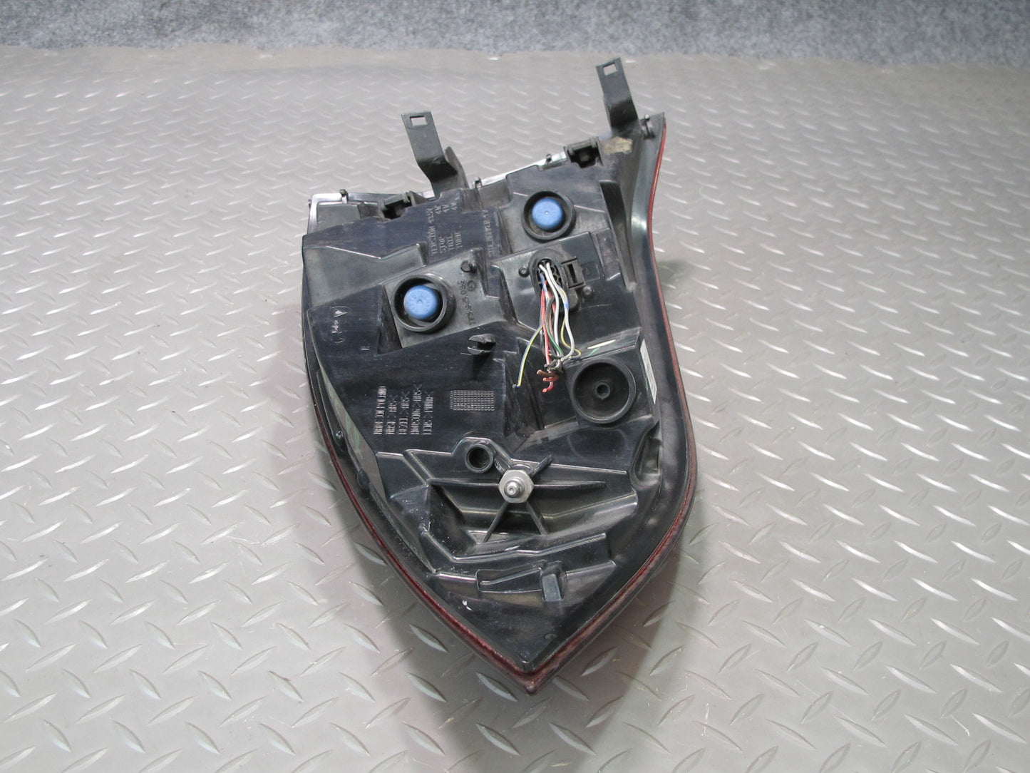 2011-2014 Porsche Cayenne 958 Rear Right Passenger Side Outer Tail Light Lamp