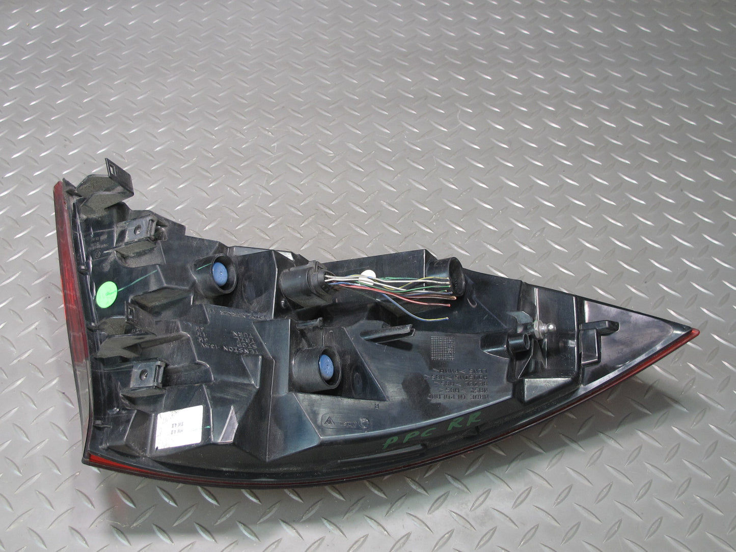 2011-2014 Porsche Cayenne 958 Rear Right Passenger Side Outer Tail Light Lamp