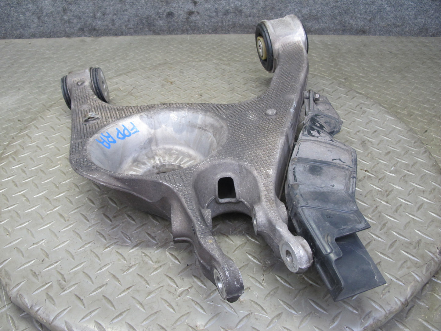 17-23 Porsche Panamera 971 AWD Rear Right Upper & Lower Control Arm Set of 4