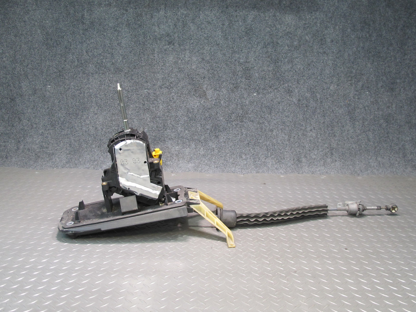 2011-2018 Porsche Cayenne 958 Automatic Transmission Floor Gear Shifter W/ Cable