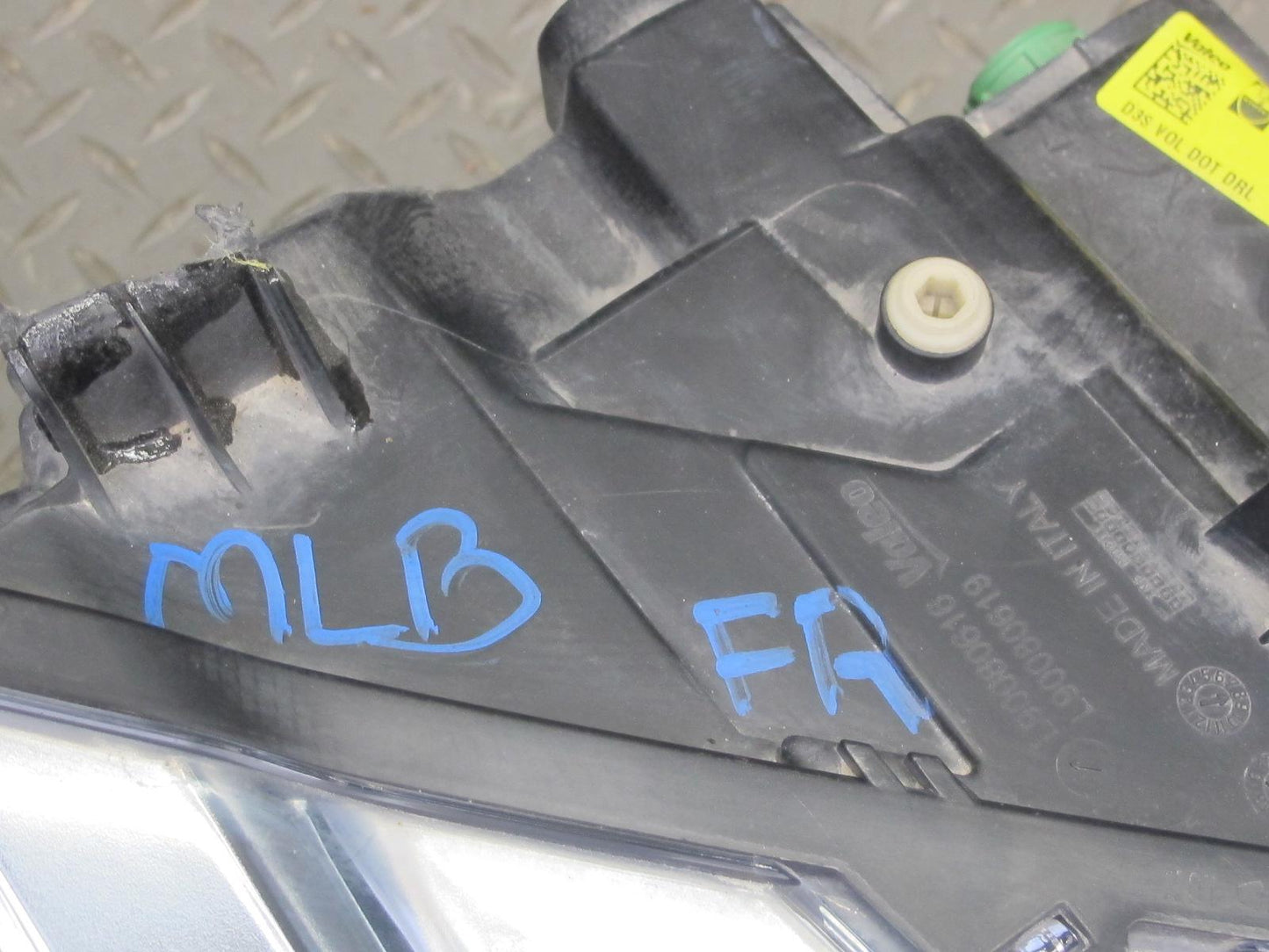 2017-2020 Maserati Levante M161 Front Right Side AFS Xenon HID Headlight Lamp