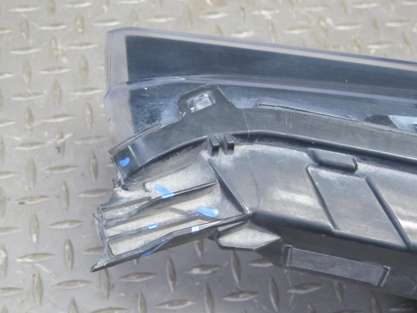 2017-2020 Maserati Levante M161 Front Right Side AFS Xenon HID Headlight Lamp