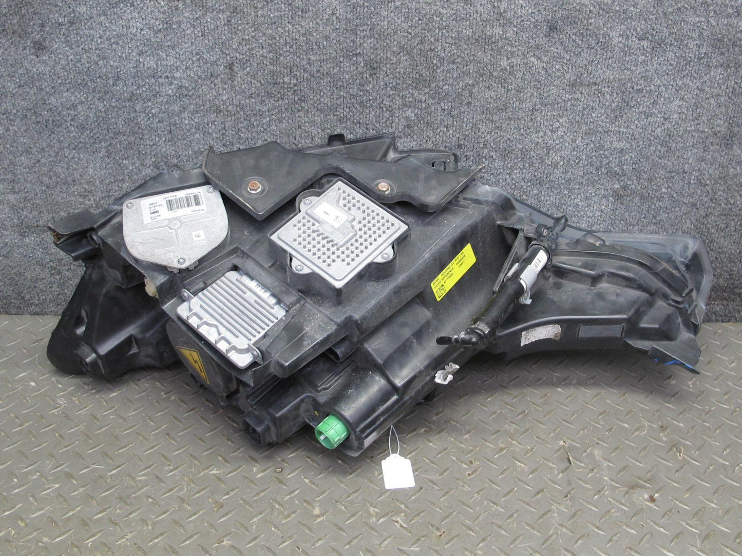 2017-2020 Maserati Levante M161 Front Right Side AFS Xenon HID Headlight Lamp