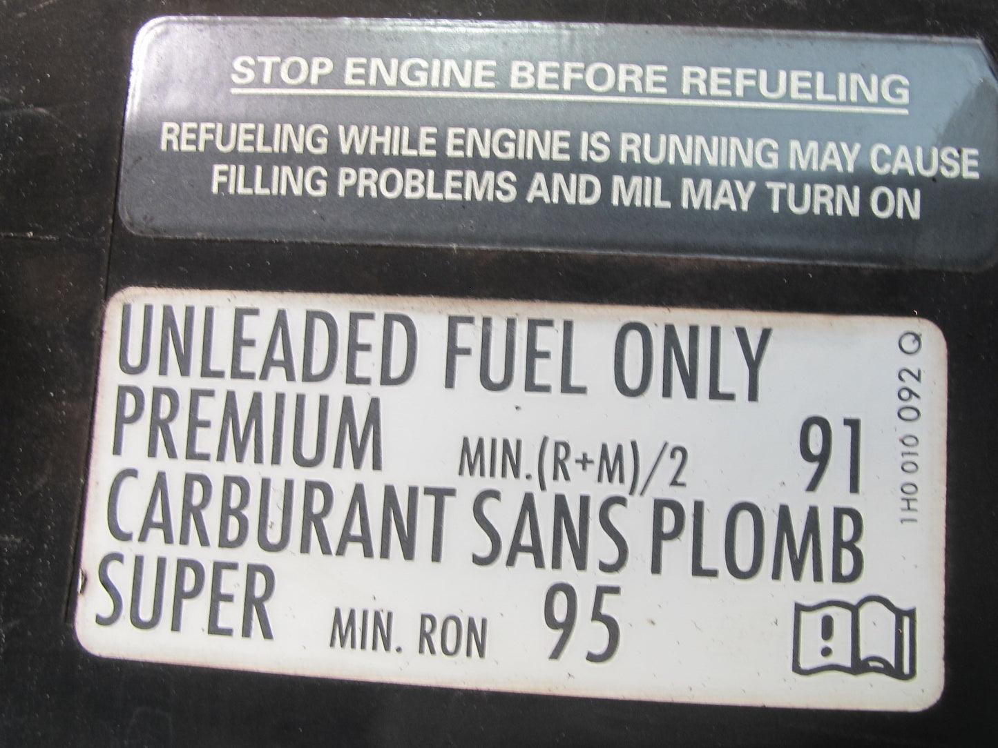 2011-2018 Porsche Cayenne 958 Fuel Gas Tank Filler Door Lid Cover Black