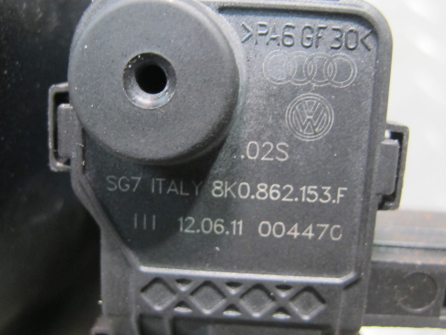 2011-2018 Porsche Cayenne 958 Fuel Gas Tank Filler Door Lid Cover Black