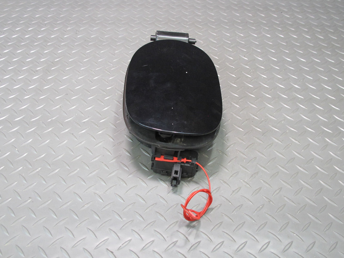 2011-2018 Porsche Cayenne 958 Fuel Gas Tank Filler Door Lid Cover Black