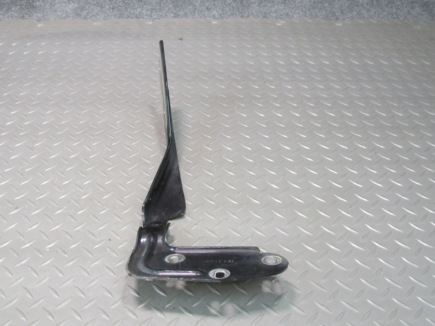 2011-2014 Porsche Cayenne 958 Front Left & Right Hood Hinge Set of 2