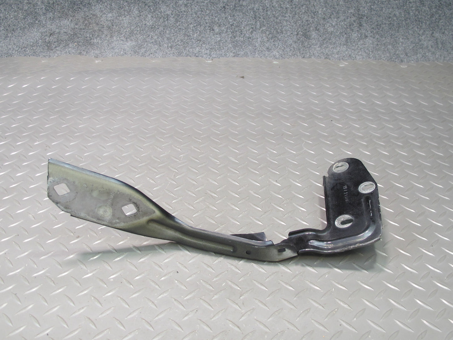2011-2014 Porsche Cayenne 958 Front Left & Right Hood Hinge Set of 2