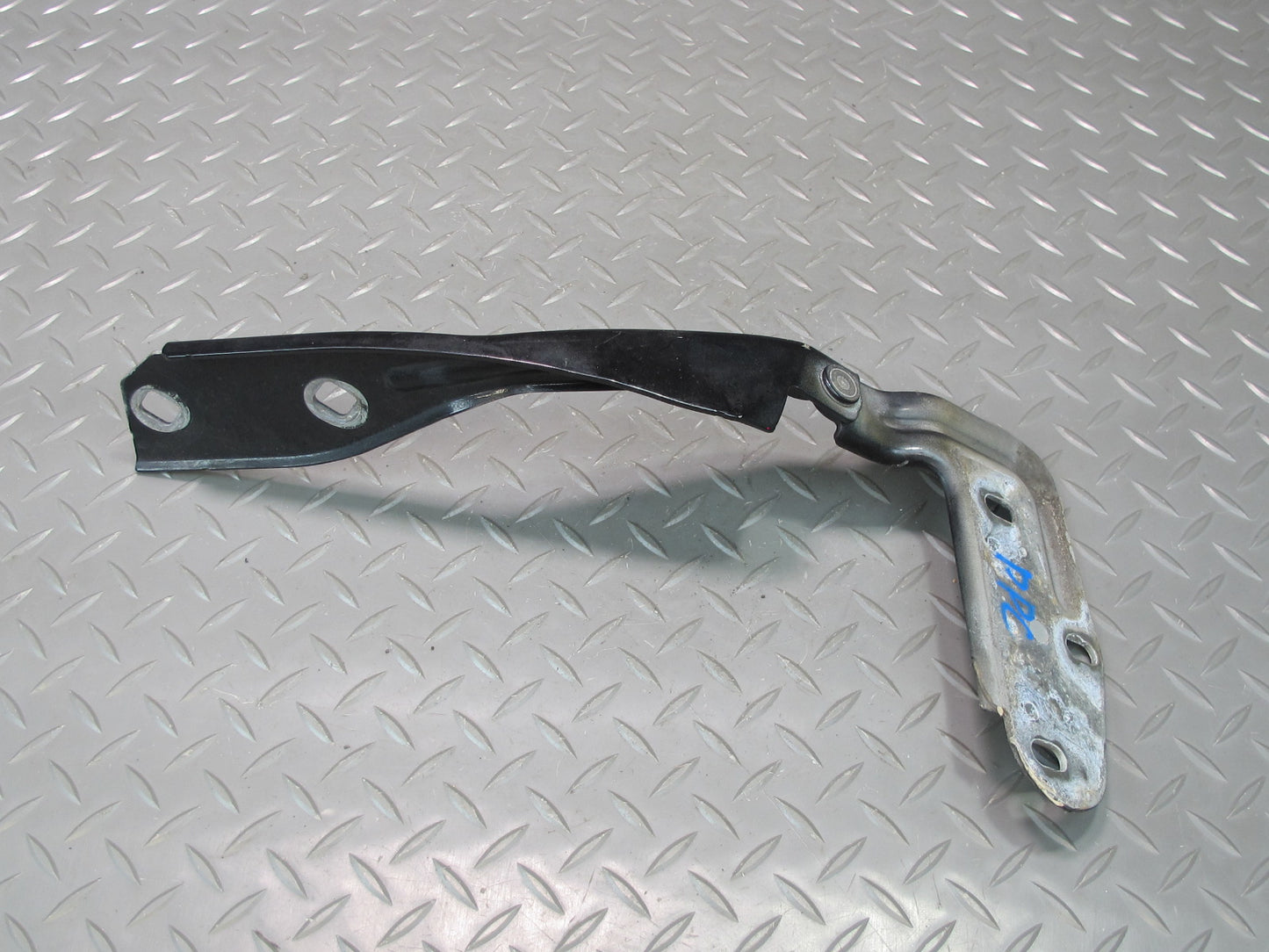 2011-2014 Porsche Cayenne 958 Front Left & Right Hood Hinge Set of 2