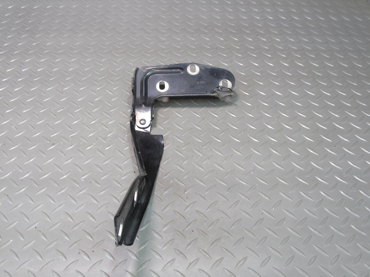 2011-2014 Porsche Cayenne 958 Front Left & Right Hood Hinge Set of 2