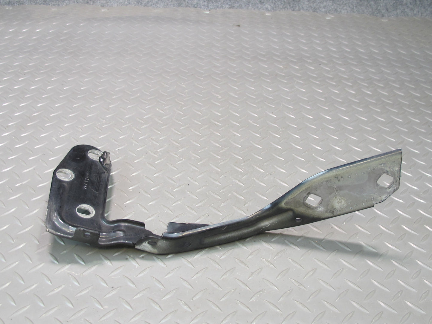 2011-2014 Porsche Cayenne 958 Front Left & Right Hood Hinge Set of 2