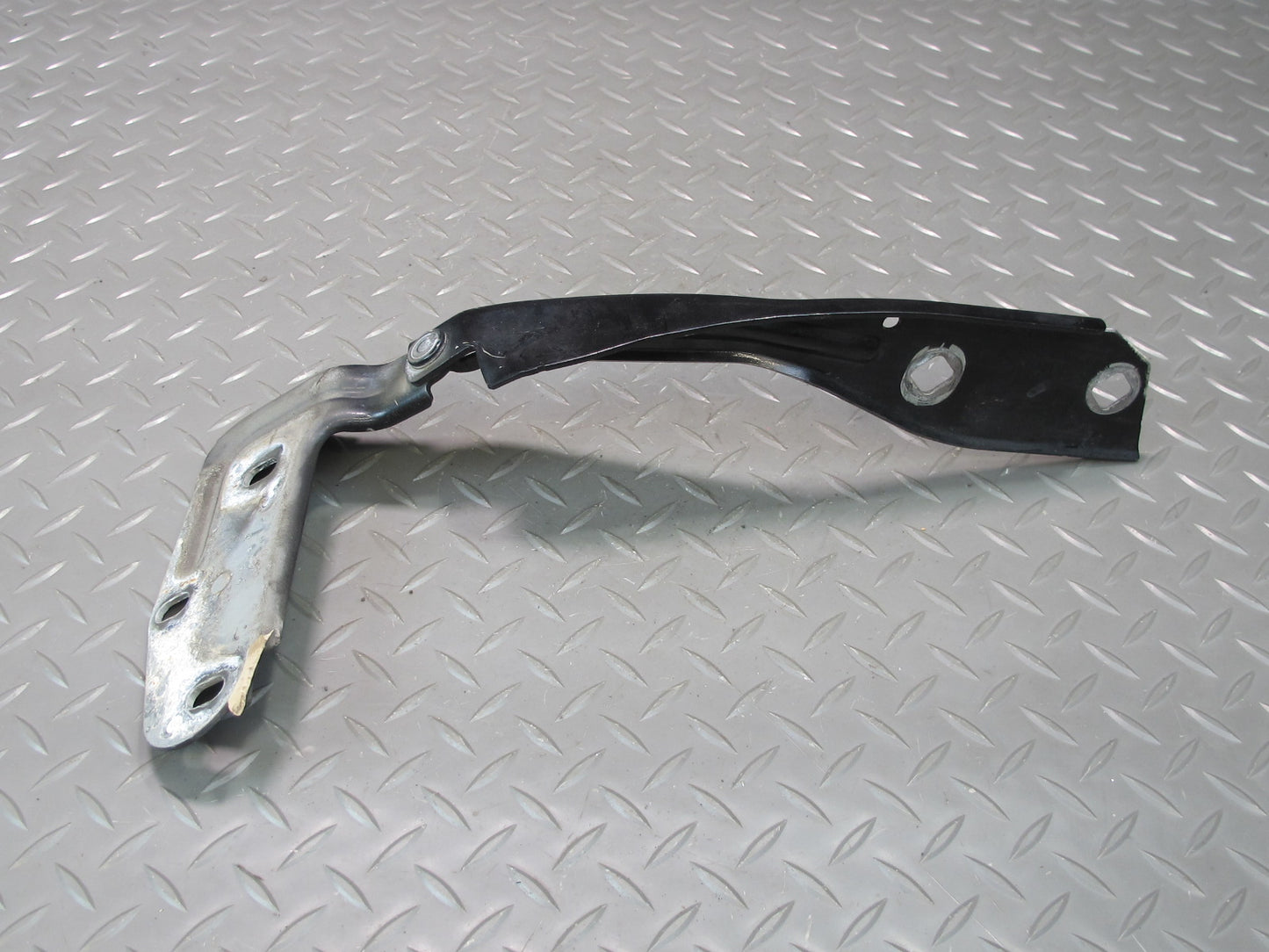 2011-2014 Porsche Cayenne 958 Front Left & Right Hood Hinge Set of 2