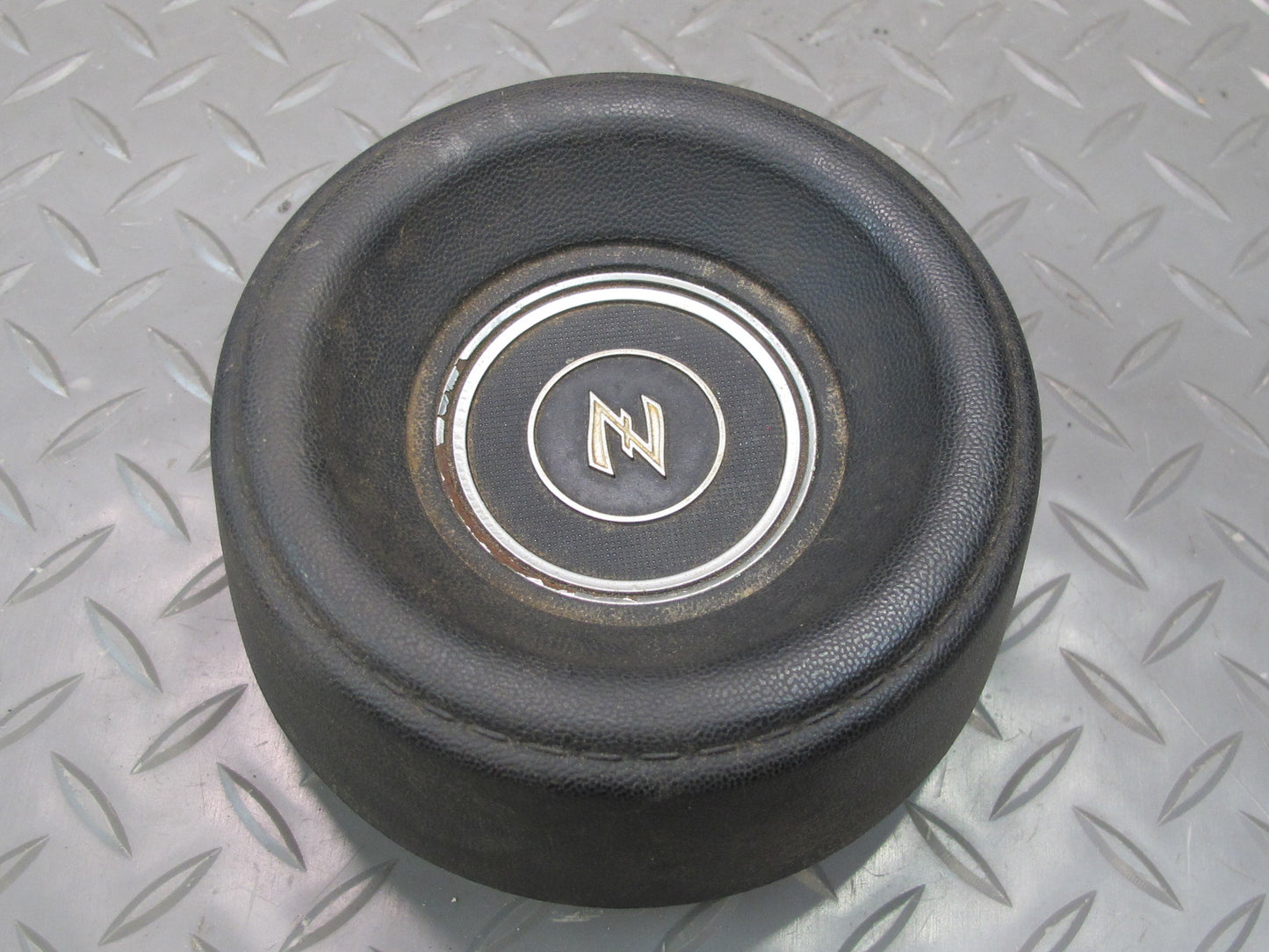 77-78 Datsun S30 280Z Steering Horn Pad Trim Cover OEM