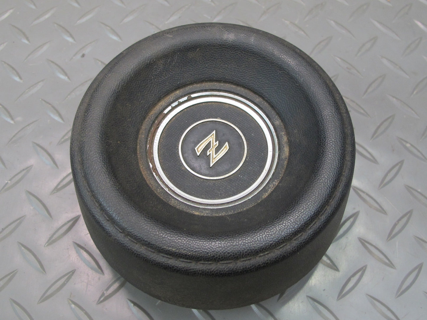 77-78 Datsun S30 280Z Steering Horn Pad Trim Cover OEM