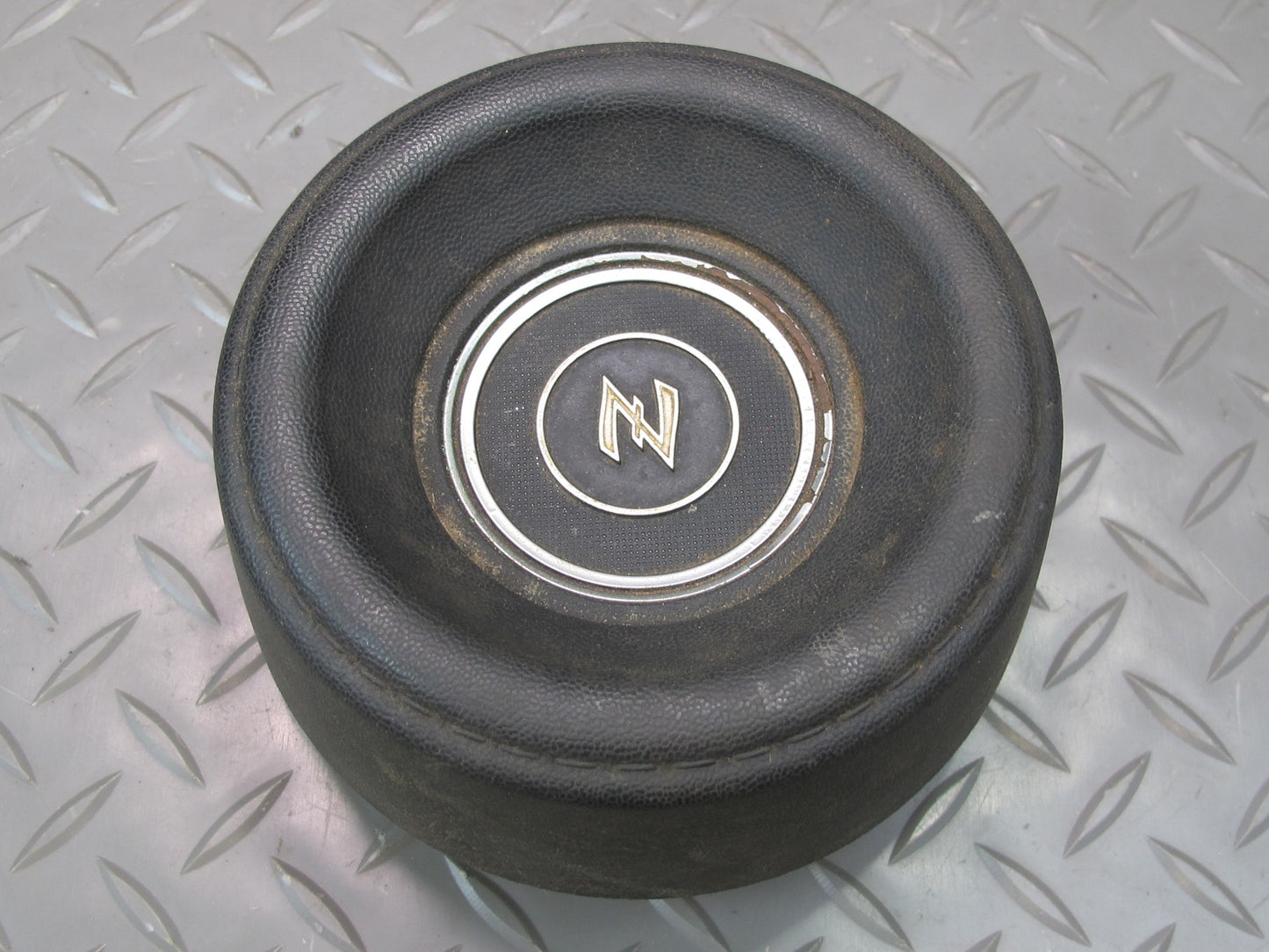 77-78 Datsun S30 280Z Steering Horn Pad Trim Cover OEM