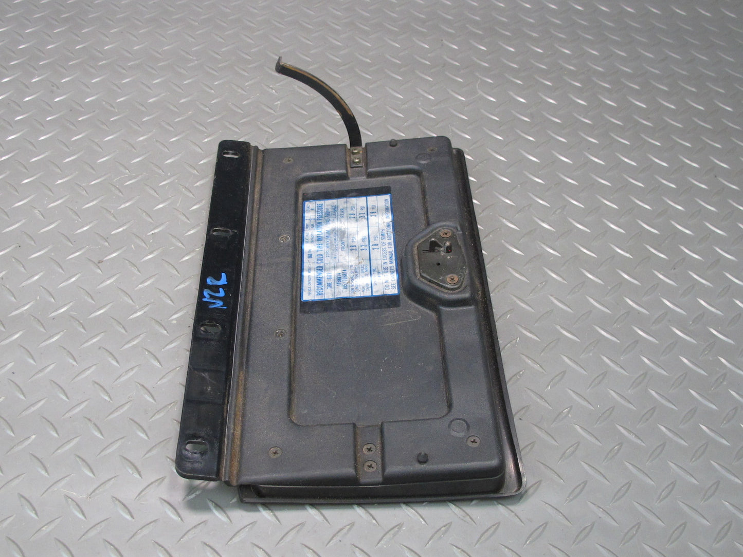 75-78 Datsun S30 280Z Glove Box Door Lid Cover OEM