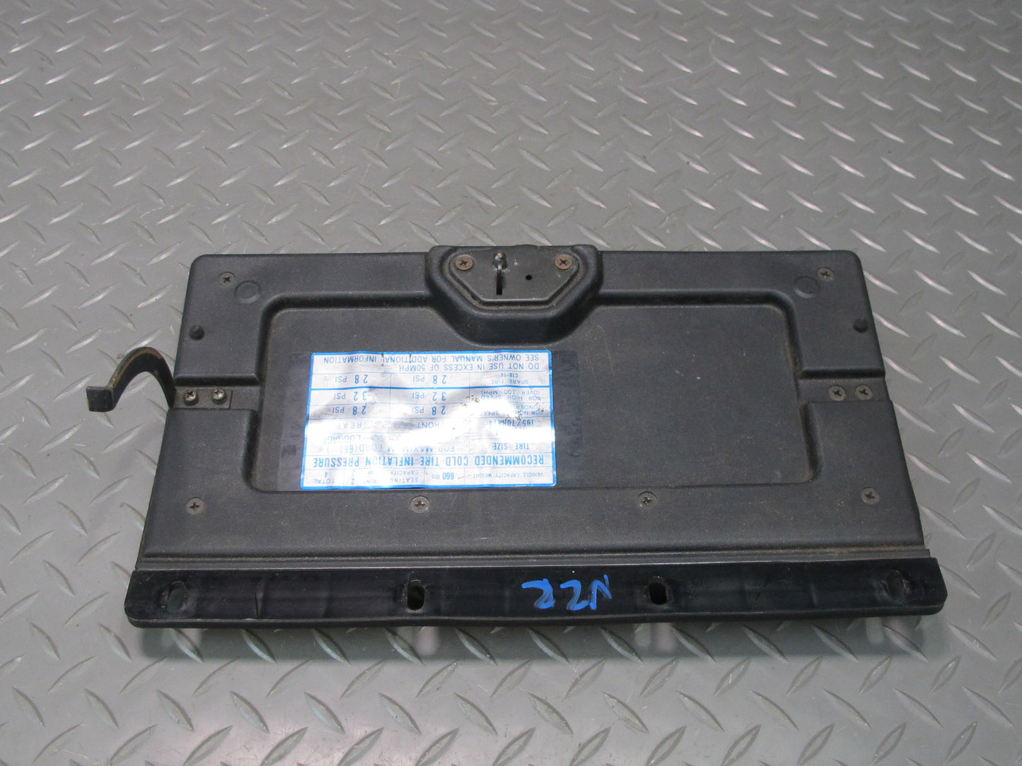 75-78 Datsun S30 280Z Glove Box Door Lid Cover OEM