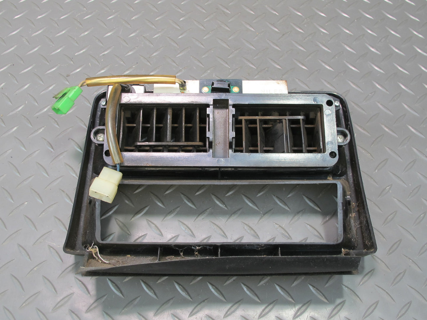 75-78 Datsun S30 280Z Dash Center A/C Vent Climate Trim Cover Panel OEM