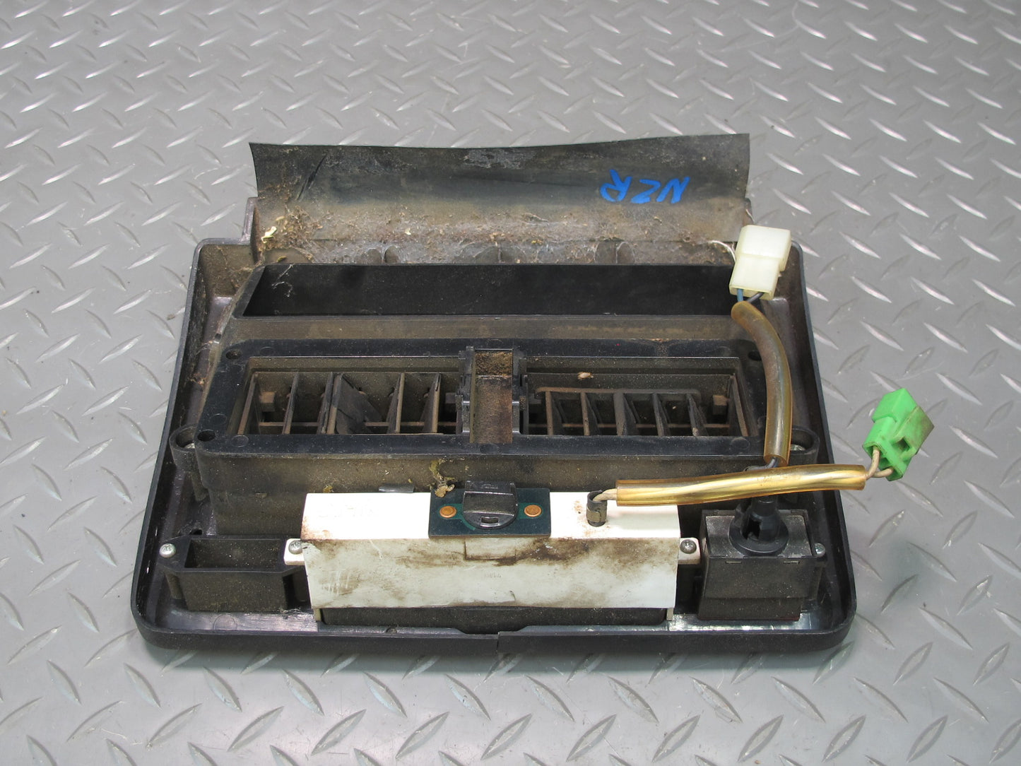 75-78 Datsun S30 280Z Dash Center A/C Vent Climate Trim Cover Panel OEM