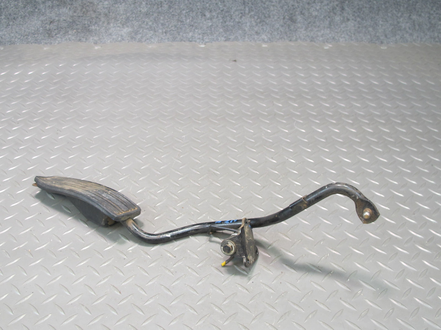 75-78 Datsun S30 280Z Gas Acceleration Pedal OEM