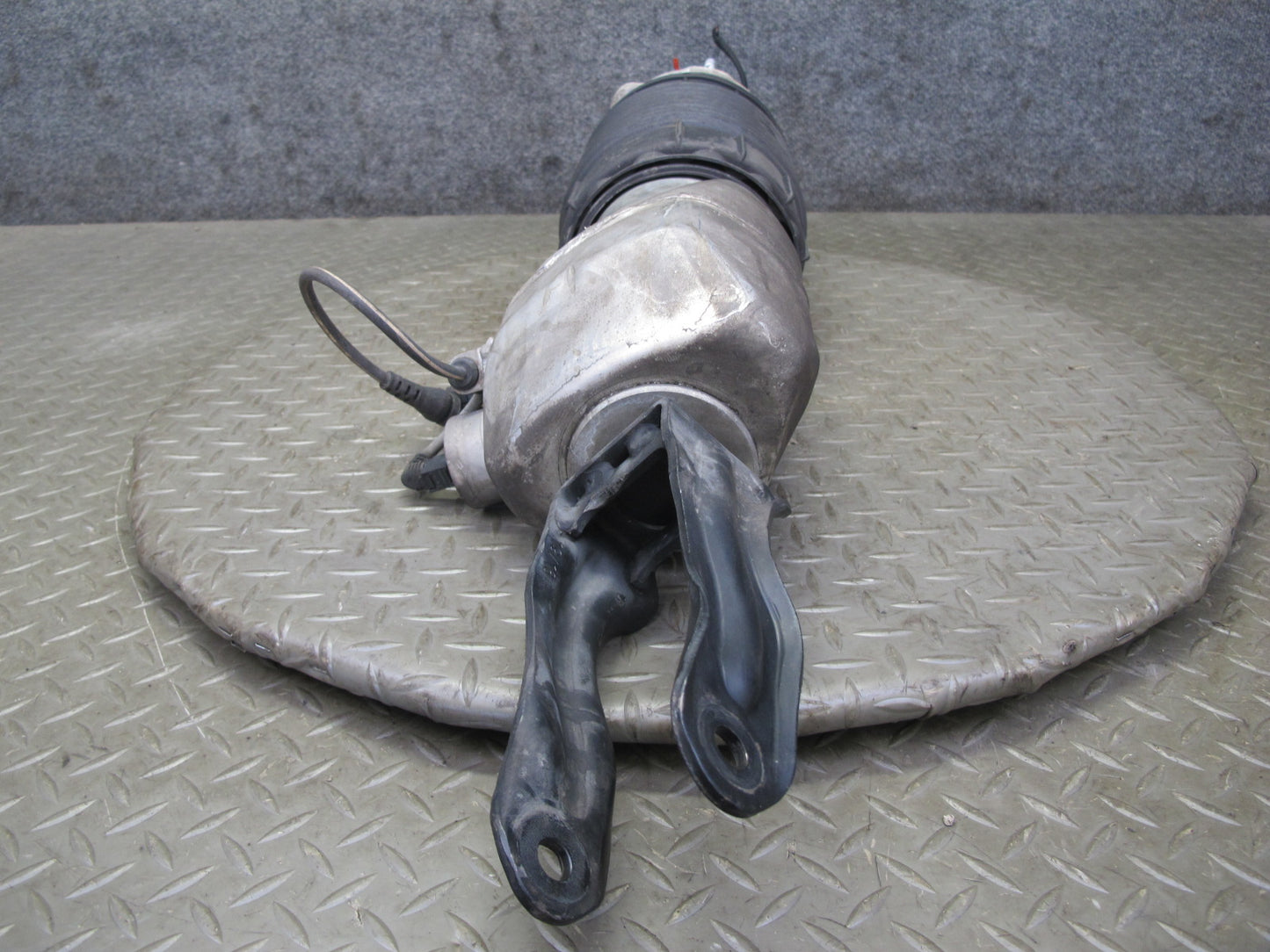 2017 Porsche Panamera 971 AWD Front Left Air Strut Shock Absorber 971616037D