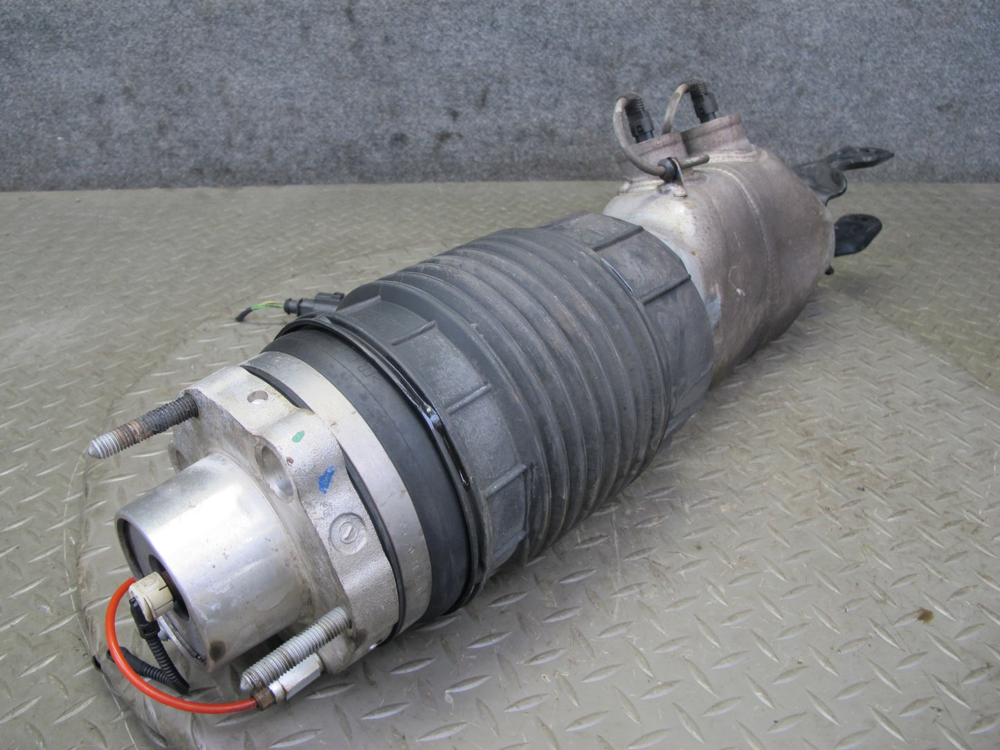 2017 Porsche Panamera 971 AWD Front Left Air Strut Shock Absorber 971616037D