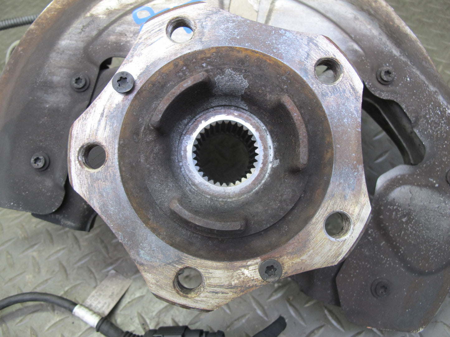 17-23 Porsche Panamera 971 AWD Front Left Spindle Knuckle Wheel Hub Bearing