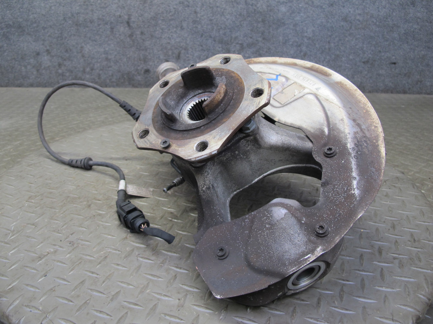 17-23 Porsche Panamera 971 AWD Front Left Spindle Knuckle Wheel Hub Bearing