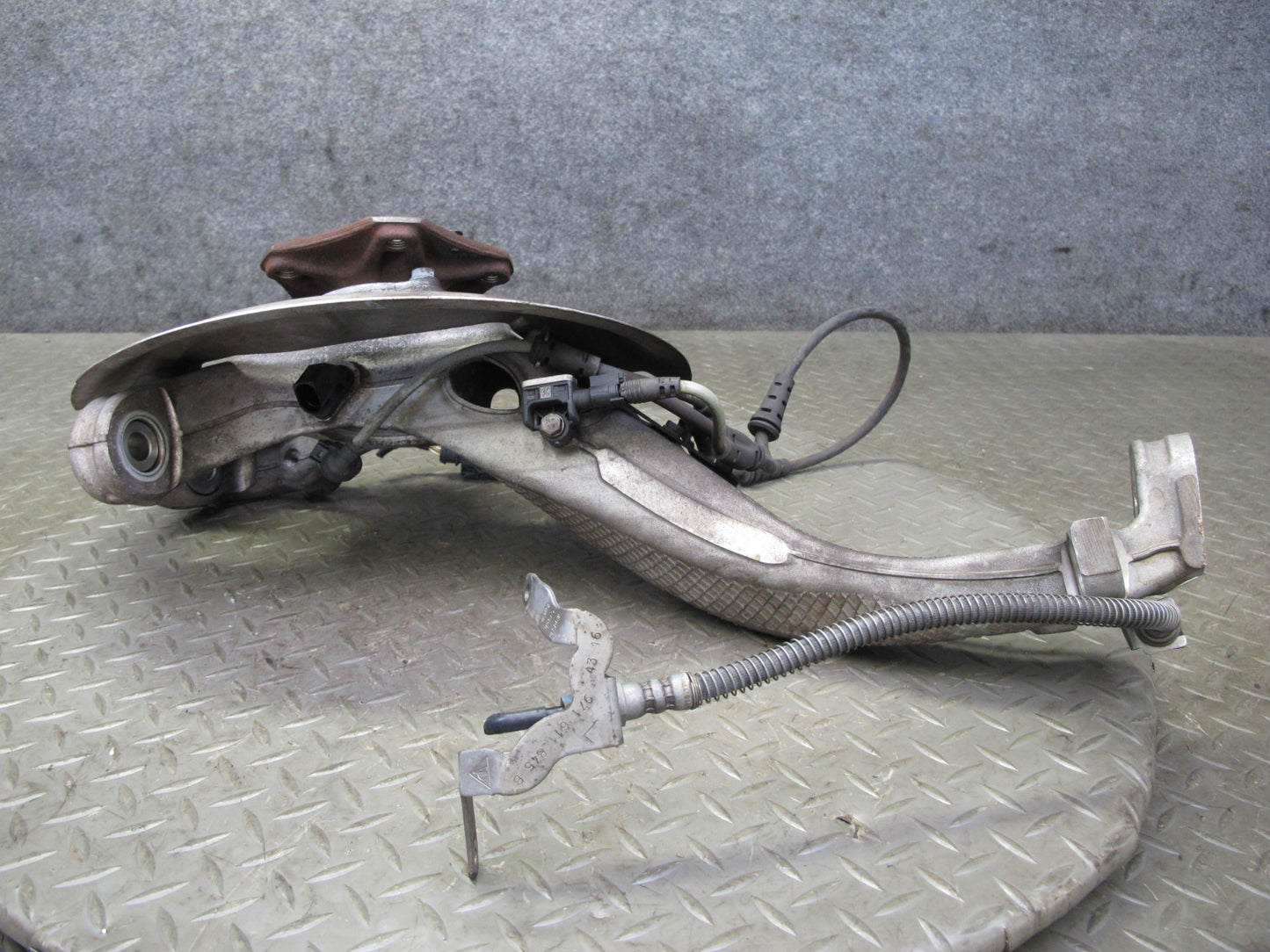 17-23 Porsche Panamera 971 AWD Front Left Spindle Knuckle Wheel Hub Bearing